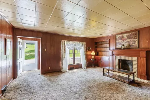 Living - 291 East St, Mount Pleasant, OH 43939 photo 3 of 3
