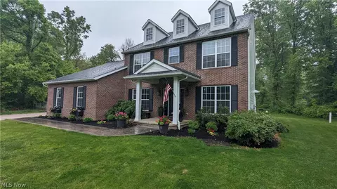 8010 Hahn Rd, Huron, OH 44839