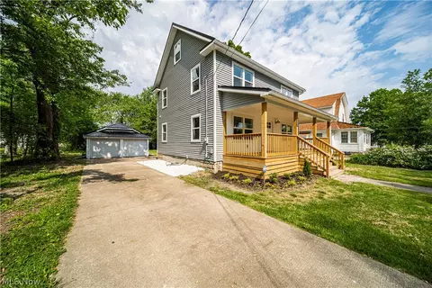 5113 Dunsmore Ave, Ashtabula, OH 44004