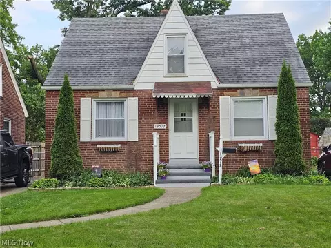 13517 Clifford Ave, Cleveland, OH 44135