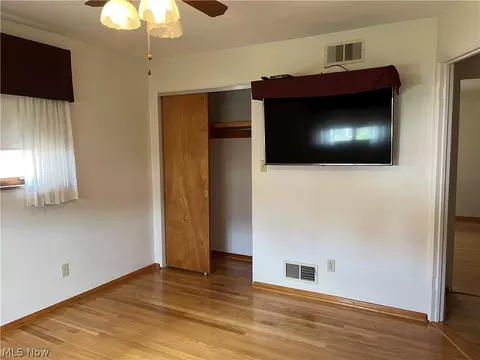 Bedroom - 220 Florida Ave, Weirton, WV 26062 photo 4 of 4