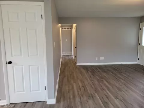 720 Plainfield Rd, Akron, OH 44312 photo 18