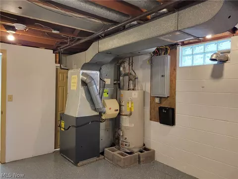 720 Plainfield Rd, Akron, OH 44312 photo 29