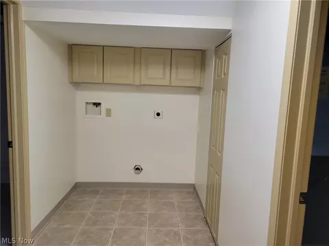720 Plainfield Rd, Akron, OH 44312 photo 27