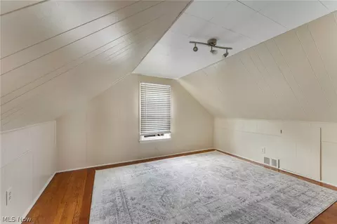 Bedroom - 894 5th St, Struthers, OH 44471 photo 2 of 2