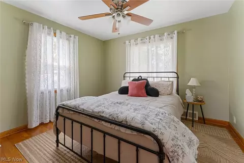 Bedroom - 894 5th St, Struthers, OH 44471 photo 1 of 2
