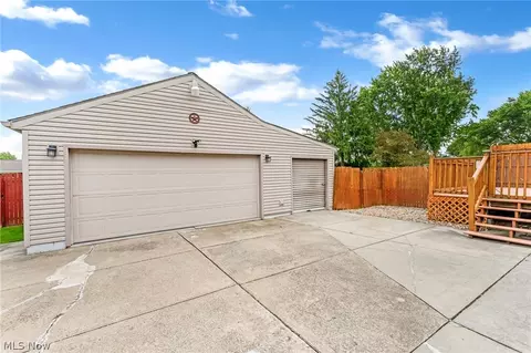 Other - 894 5th St, Struthers, OH 44471 photo 1 of 8