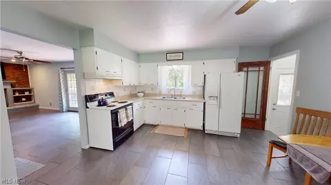 Kitchen - 2934 Denise Dr, Copley, OH 44321 photo 1 of 2
