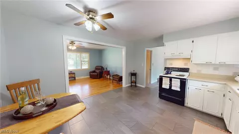 Kitchen - 2934 Denise Dr, Copley, OH 44321 photo 2 of 2
