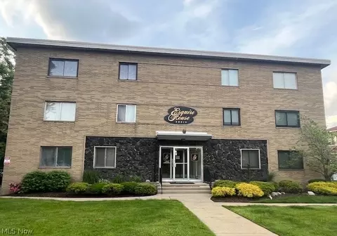20312 Lorain Rd #316, Fairview Park, OH 44126