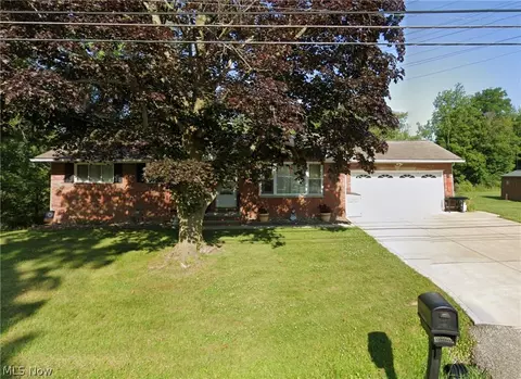 7492 Engle Rd, Middleburg Heights, OH 44130
