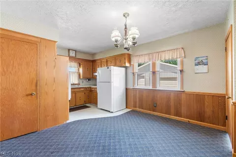 Dining - 4433 Aurora St NW, Canton, OH 44708 photo 1 of 1
