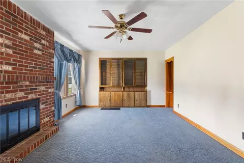 Living - 4433 Aurora St NW, Canton, OH 44708 photo 1 of 5