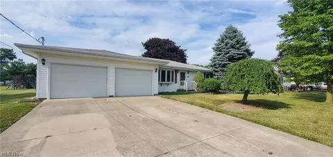 6723 Ridgewood Dr, Castalia, OH 44824
