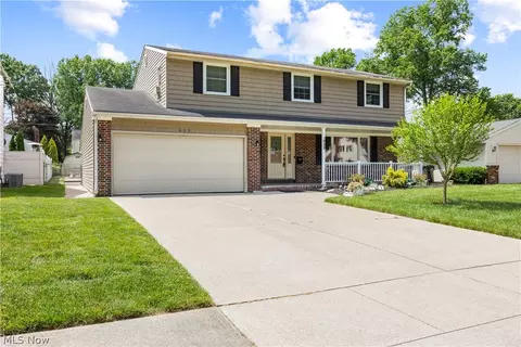 Exterior - 433 Colgate Ave, Elyria, OH 44035 photo 5 of 12