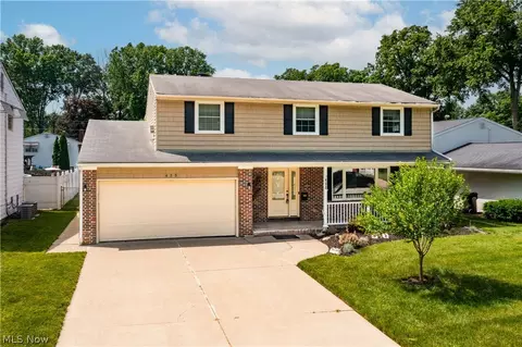 Exterior - 433 Colgate Ave, Elyria, OH 44035 photo 2 of 12