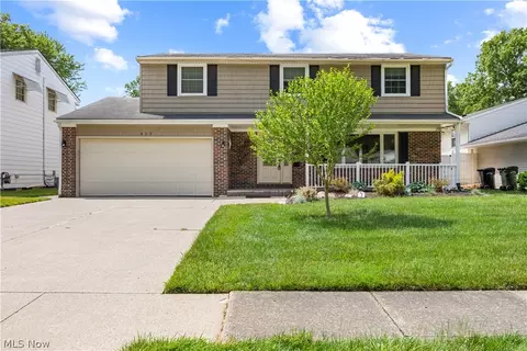 Exterior - 433 Colgate Ave, Elyria, OH 44035 photo 3 of 12