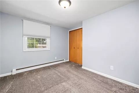 Bedroom - 433 Colgate Ave, Elyria, OH 44035 photo 4 of 13