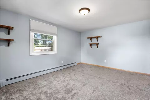 Bedroom - 433 Colgate Ave, Elyria, OH 44035 photo 10 of 13