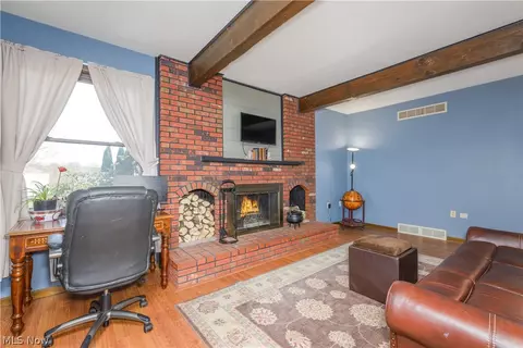 Living - 3009 State Route 44, Rootstown, OH 44272 photo 4 of 4