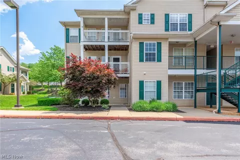 29824 Center Ridge Dr, Westlake, OH 44145