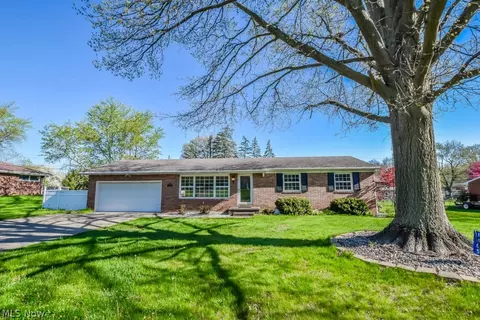 1405 Diamond St NE, Canton, OH 44721