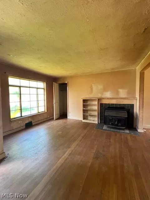 1606 E Maple St NW, North Canton, OH 44720 photo 5