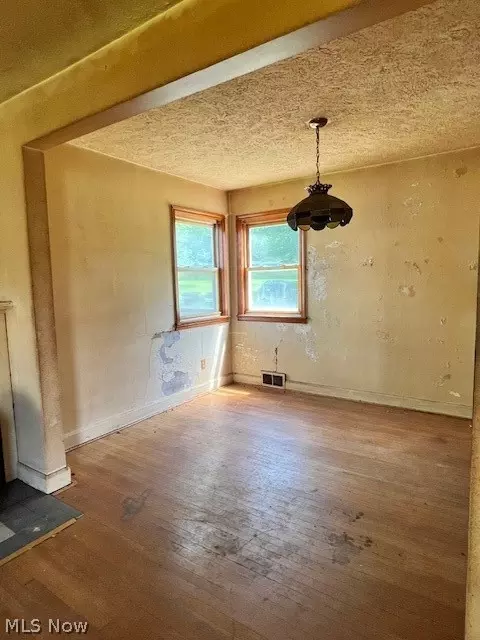 1606 E Maple St NW, North Canton, OH 44720 photo 12