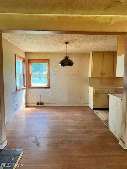 1606 E Maple St NW, North Canton, OH 44720 photo 11