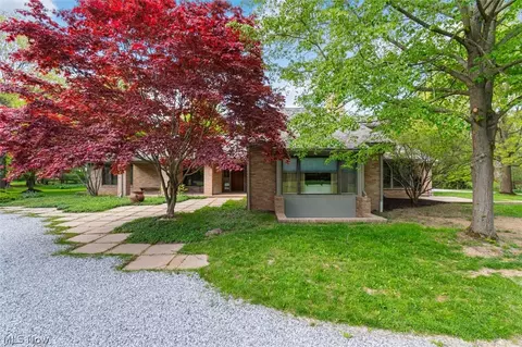935 E Washington St, Medina, OH 44256
