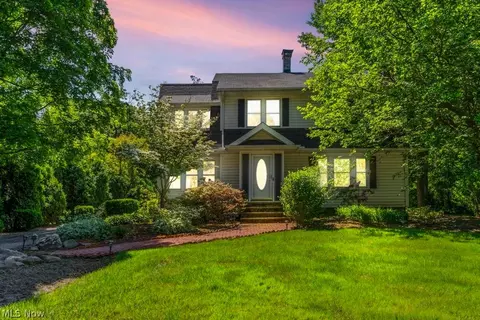 6800 Wilson Mills Rd, Gates Mills, OH 44040