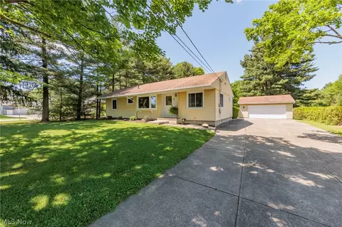 20306 Lunn Rd, Strongsville, OH 44149