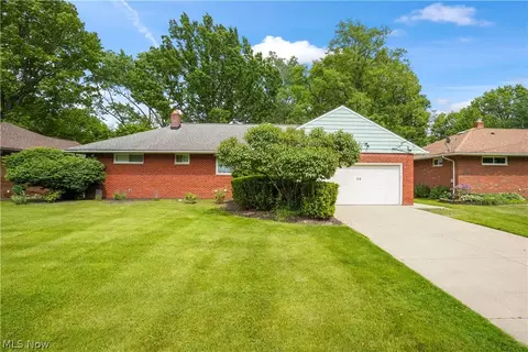 489 Karl Dr, Richmond Heights, OH 44143