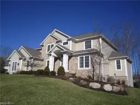 71 Emerald Ave, Streetsboro, OH 44241