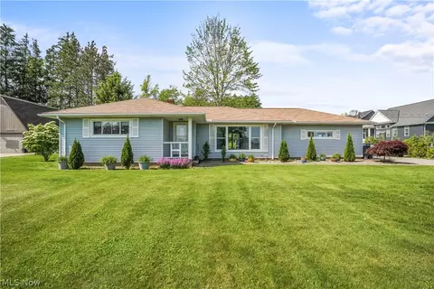 2790 W Edgerton Rd, Broadview Heights, OH 44147