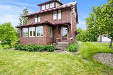 4195 State Route 82, Mantua, OH 44255