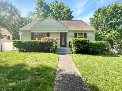704 Berkeley St, Kent, OH 44240