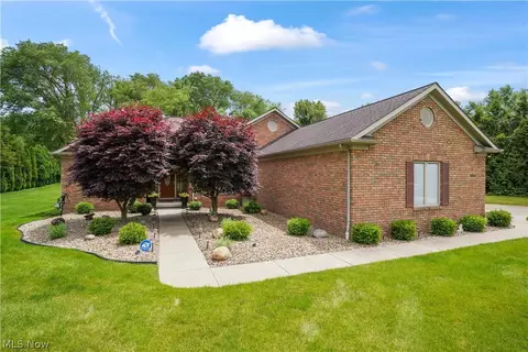 5519 Arlington Rd, Clinton, OH 44216