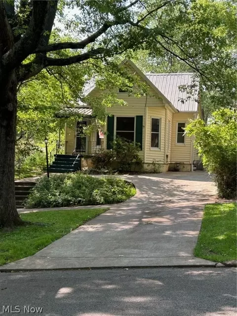 911 Washington St, Marietta, OH 45750