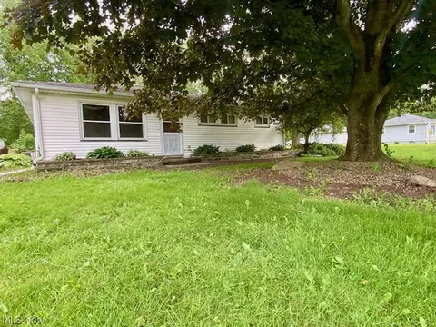 3565 Palmyra Rd SW, Warren, OH 44481