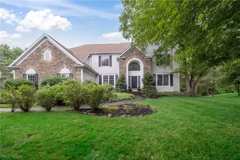 37725 Windy Hill Ln, Solon, OH 44139