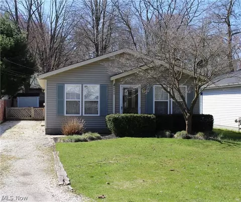6644 Tarbell Ave, Madison, OH 44057