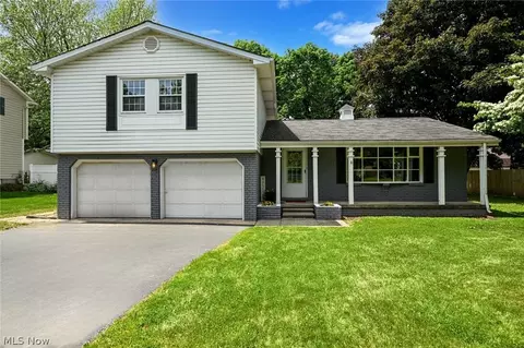 191 Bowhall Rd, Painesville, OH 44077