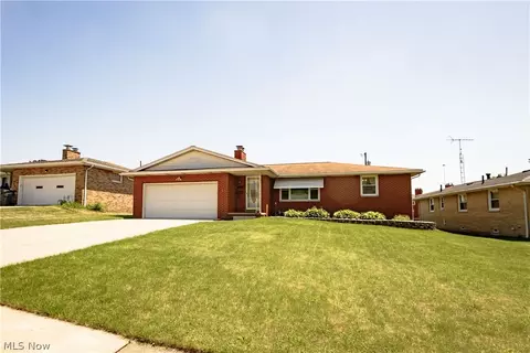 1420 Viola Pkwy NW, Canton, OH 44708 photo 41