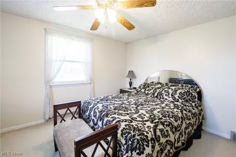 1420 Viola Pkwy NW, Canton, OH 44708 photo 22