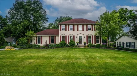 12155 Shoshone Ave NW, Uniontown, OH 44685