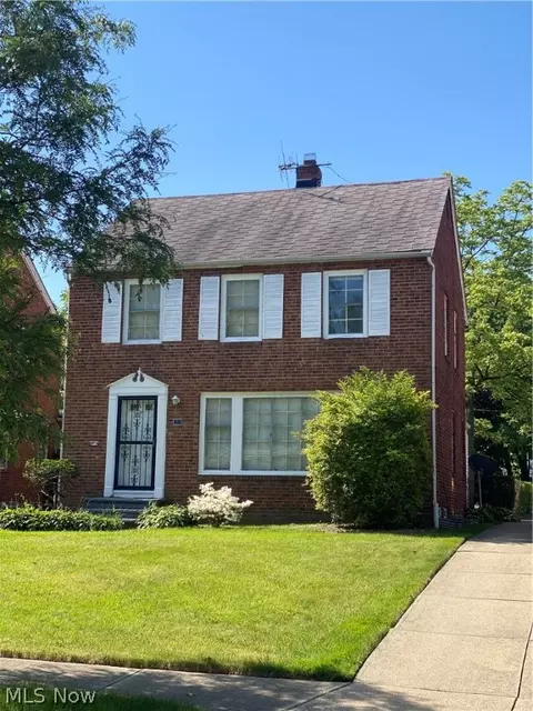 17012 Eldamere Ave, Cleveland, OH 44128