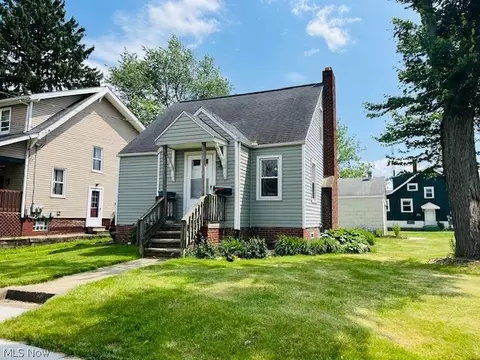 2918 9th St NW, Canton, OH 44708