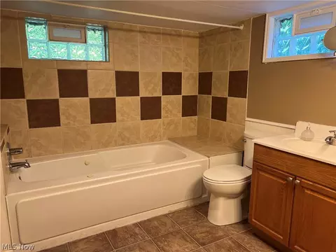 68 Spray Dr, Munroe Falls, OH 44262 photo 13