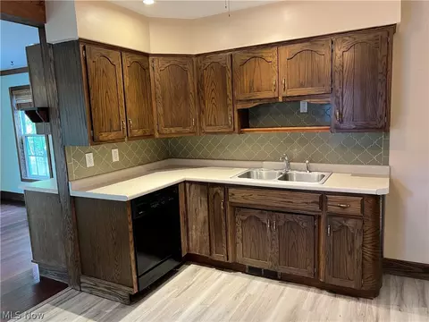 68 Spray Dr, Munroe Falls, OH 44262 photo 8